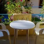 Ξενοδοχείο με διαμερίσματα Elida