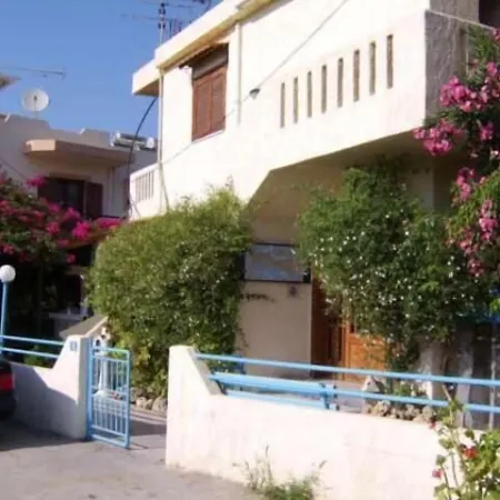 Ξενοδοχείο με διαμερίσματα Elida Πλατανές